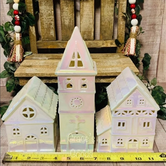 Retired VHTF 3 Piece Pearlized Porcelain Illuminated Village - Picture 4 of 9